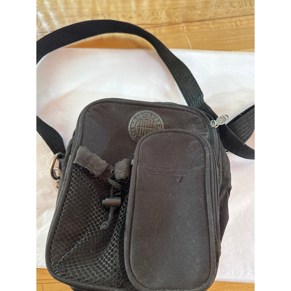 Ricardo Beverly Hills Black Crossbody Bag Small Travel Purse Everyday Carry